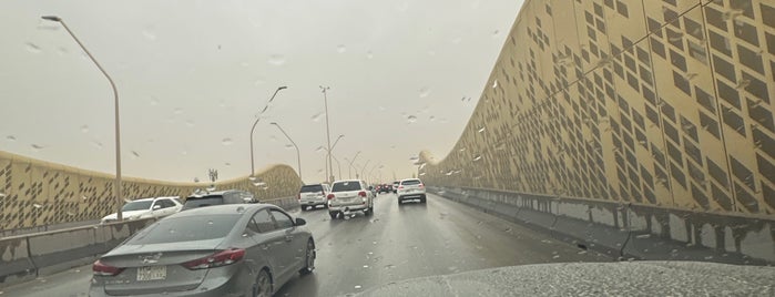 New Abi Baker Road Bridge is one of B❤️'ın Beğendiği Mekanlar.