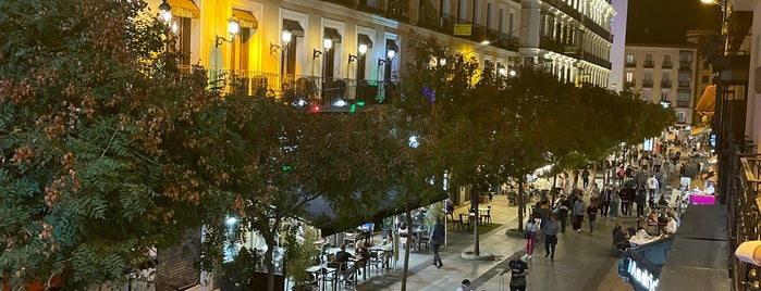 Gran Vía Capital is one of MZ✔︎♡︎'ın Beğendiği Mekanlar.