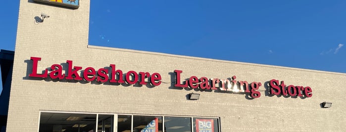 Lakeshore Learning Store is one of Denise D.'ın Beğendiği Mekanlar.