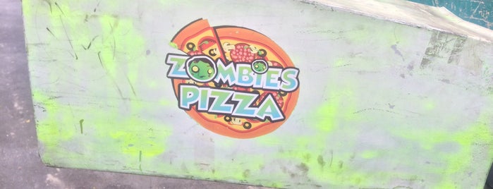 Zombie's Pizza is one of Comida por probar.