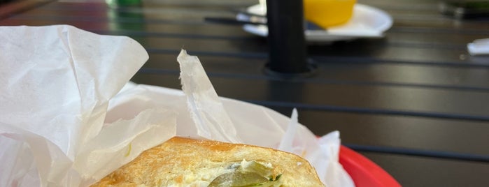 Attari Sandwich Shop is one of LA West.