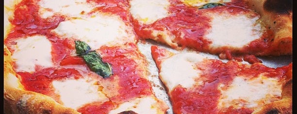 Pizzeria Delfina is one of “Eric” : понравившиеся места.