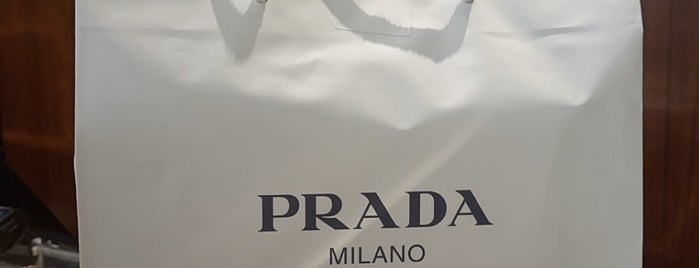 Prada is one of Luxurious shopping in Vienna's old city.