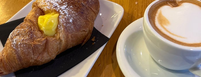 Dolci & Caffè - Bindi is one of Colazioni e merende.