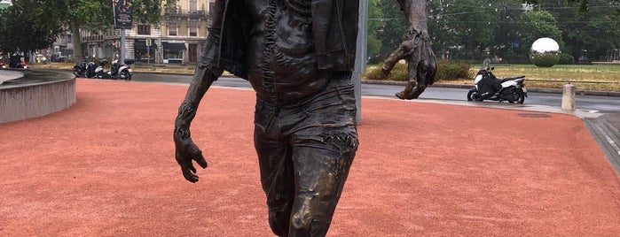 Statue de Frankenstein is one of Geneva.