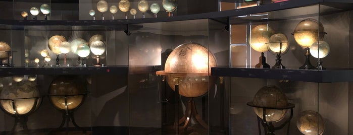 Globenmuseum is one of สถานที่ที่บันทึกไว้ของ Fredrik.