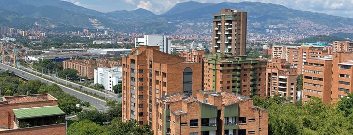 Novelty Suites Medellin is one of Hotéis.