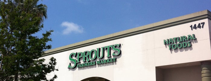 Sprouts Farmers Market is one of Good Shopping.
