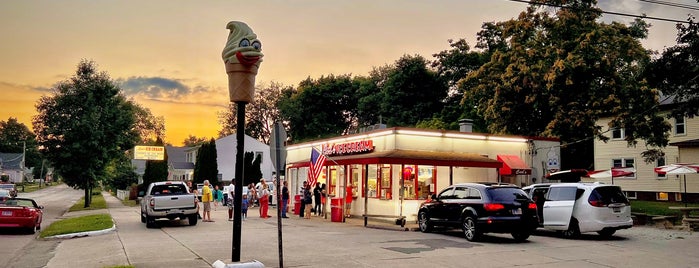Carl's Ice Cream is one of Tempat yang Disimpan Jackie.