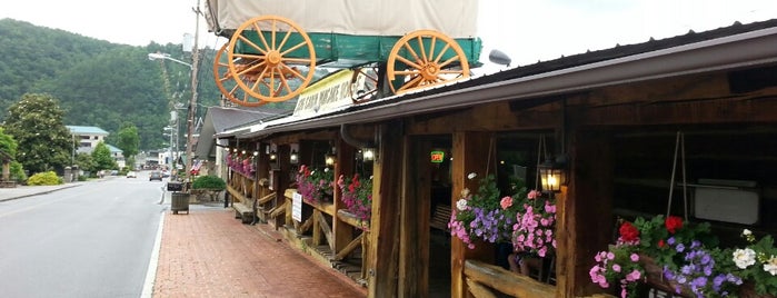 Log Cabin Pancake House is one of Gainlinburg Trip.