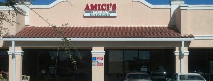 Amici's Italian Family Restaurant & Pizzeria is one of สถานที่ที่บันทึกไว้ของ Will.