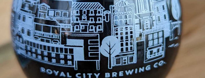 Royal City Brewing is one of สถานที่ที่ Joe ถูกใจ.