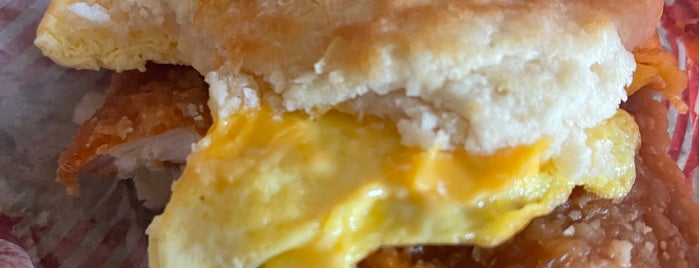 Bojangles' Famous Chicken 'n Biscuits is one of Mooresville Food.