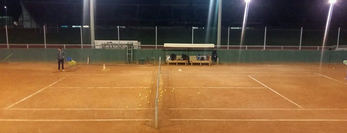 Tennis Club 'Απόλλων Καλαμαριάς' is one of Tennis courts in Thessaloniki.