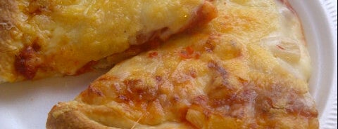 Inglewood Pizza is one of Posti che sono piaciuti a Albert.