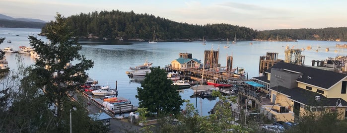 Friday Harbor House and Restaurant is one of Posti che sono piaciuti a Edwin.