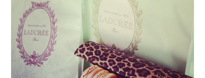 Ladurée is one of Milano.