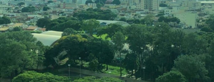 UBT - Uberlândia Business Tower is one of Locais curtidos por Edenilton.