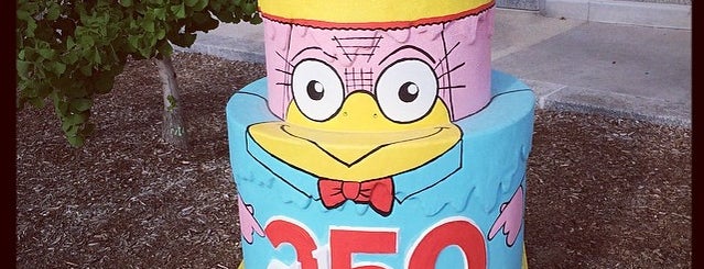 St. Louis Post-Dispatch is one of #STL250 Cakes (Inner Circle).