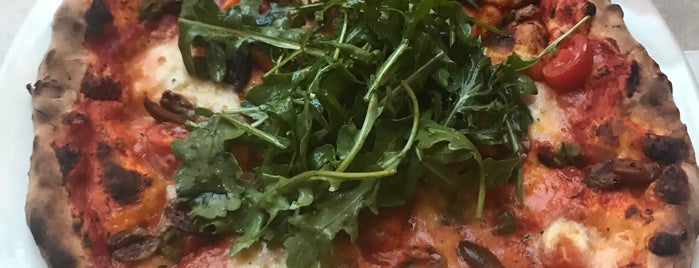 Portone Wood Fire Pizza is one of Locais curtidos por El Greco Jakob.