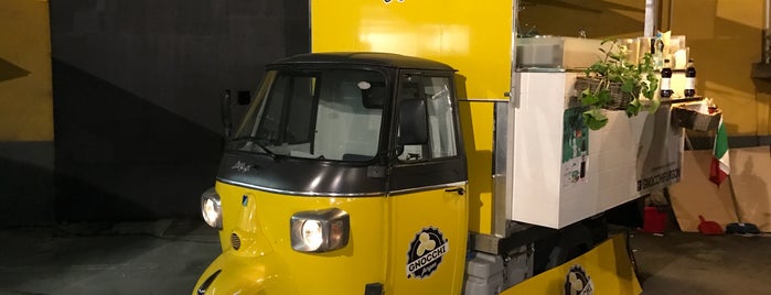Food Truck Udvar is one of Будапешт.