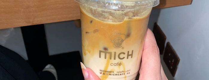 Mich Cafe is one of Foodie 🦅'ın Kaydettiği Mekanlar.