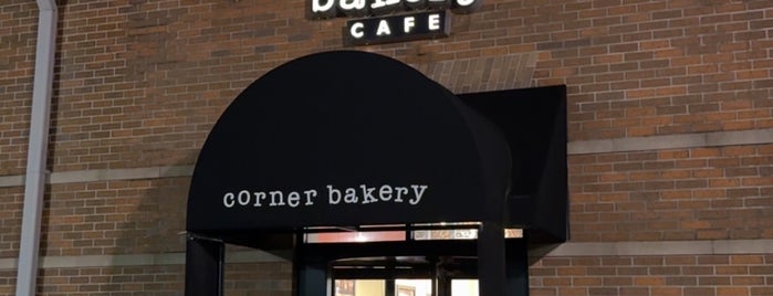 Corner Bakery Cafe is one of Chicago.