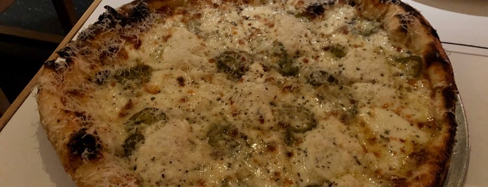 Jon & Vinny’s is one of The 13 Best Places for Pizza in Brentwood, Los Angeles.