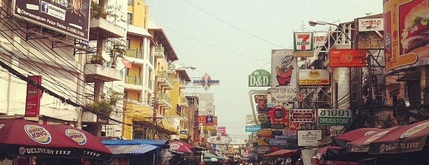ถนนข้าวสาร is one of Bangkok.
