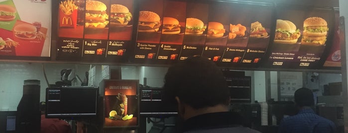McDonald's is one of Must-visit Fast Food Restaurants in Karachi.