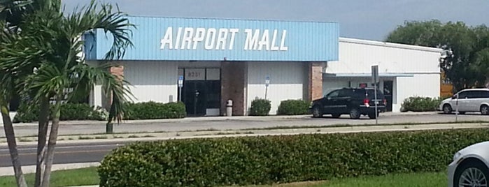 Airport Mall is one of Lieux qui ont plu à Will.