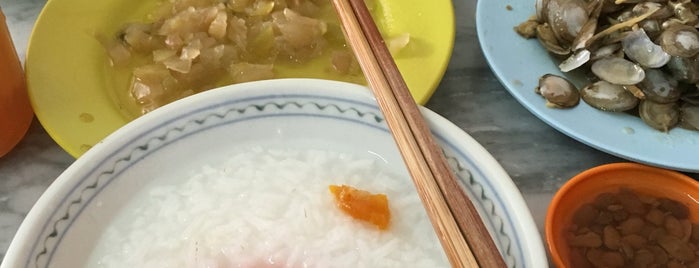 Long Fatt Teochew Porridge (隆发潮州粥) is one of Food.