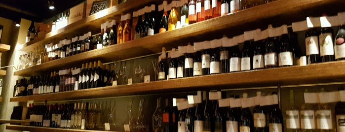 Dalla Terra is one of London Wine bars.