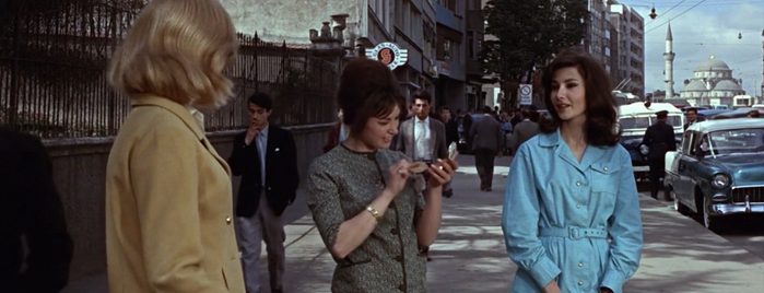 Halaskargazi Caddesi is one of From Russia with Love (1963).