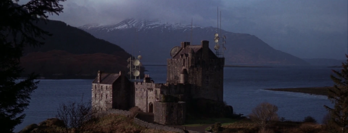 Eilean Donan Castle is one of Places to stay.