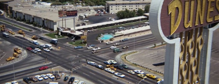 Las Vegas Boulevard & Flamingo Road is one of Diamonds Are Forever (1971).
