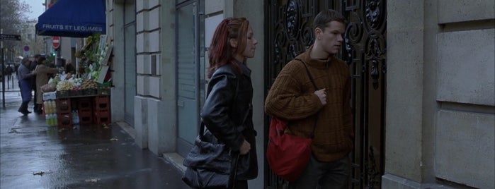 104 Avenue Kléber is one of The Bourne Identity (2002).