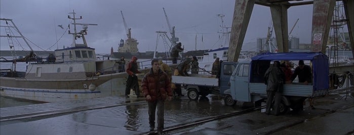 Porto di Oneglia is one of The Bourne Identity (2002).