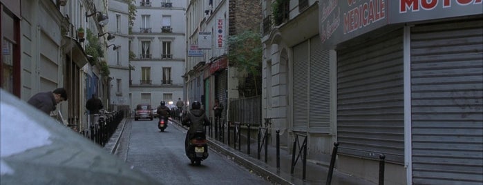 Rue Victor Letalle is one of The Bourne Identity (2002).