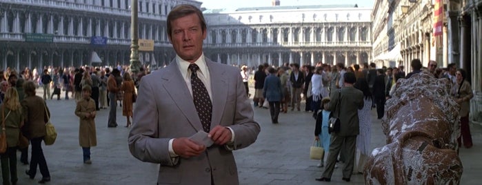 Saint Mark's Square is one of Moonraker (1979).