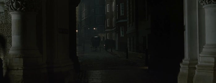 Middle Temple Lane is one of Sherlock Holmes (2009).