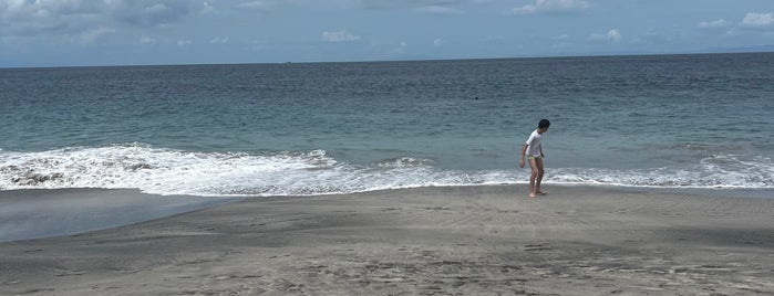 Virgin Beach is one of Пляжи Бали.