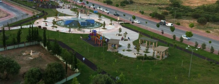 Uncalı Spor Parkı ve Koşu Parkuru is one of Tempat yang Disukai Müge.