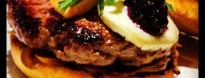 L'Empanat is one of We Love Veggie Burgersさんのお気に入りスポット.