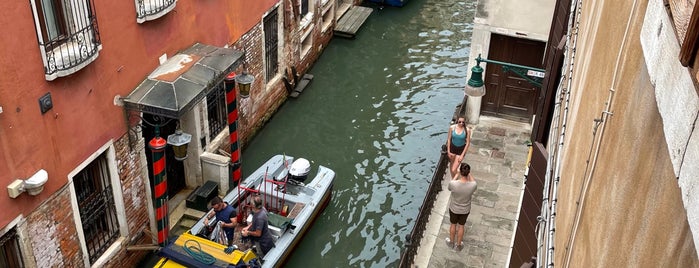 Pasticceria Pitteri is one of Venice.