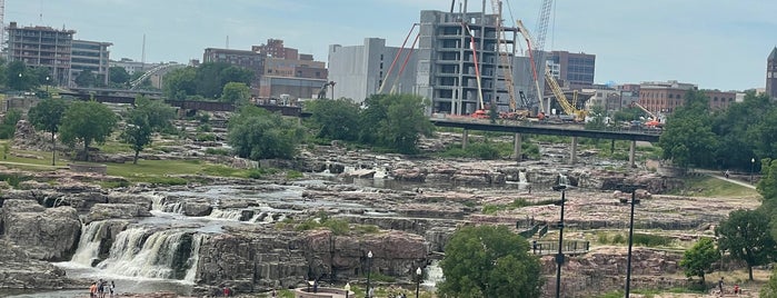 Sioux Falls, SD is one of Lugares favoritos de Chelsea.