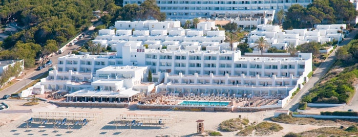 Hotel Riu la Mola is one of Formentera.