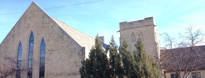 St James Episcopal Church is one of Lieux qui ont plu à Josh.