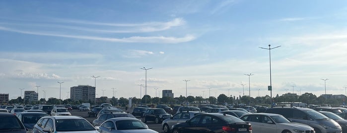 Colosseum Retail Park is one of Bucharest.