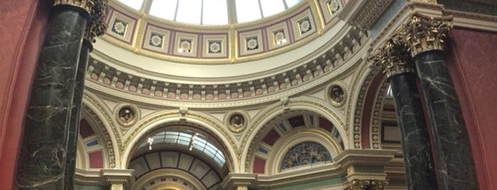 Galeria Nacional de Londres is one of Lugares favoritos de Anna.